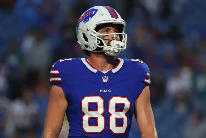 Bills Keeping Knox On New Three-Year Deal Bills Keeping Knox On New Three-Year Deal